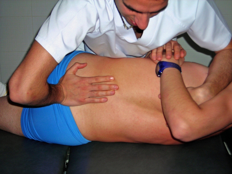 osteopathe-RIMPLAS-min_osteopathy-212590